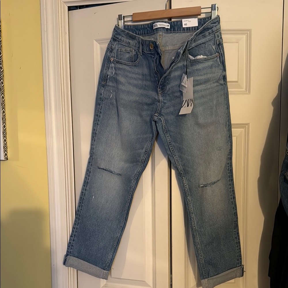 ZARA Relaxed Fit Size 40 USA 8 Stylish Blue Denim Jeans